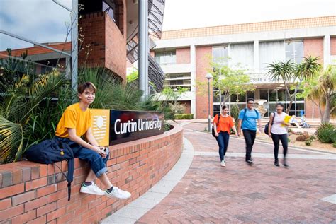 Rankings, Fees & Courses Details .